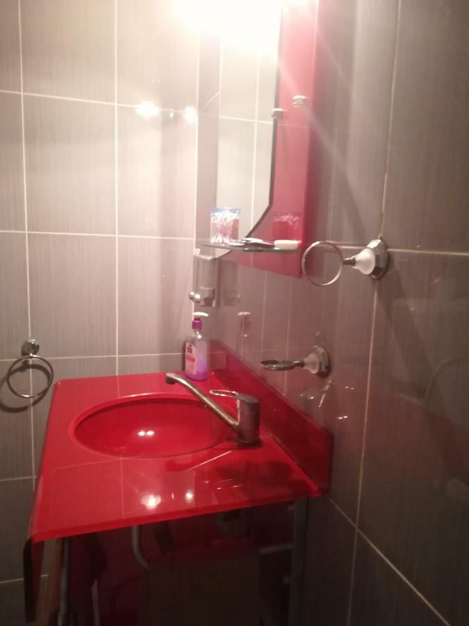 Hotel Dinastia Pitesti Bagian luar foto